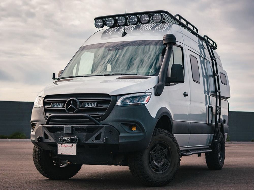 Mercedes Sprinter (2018+) Grille Kit
