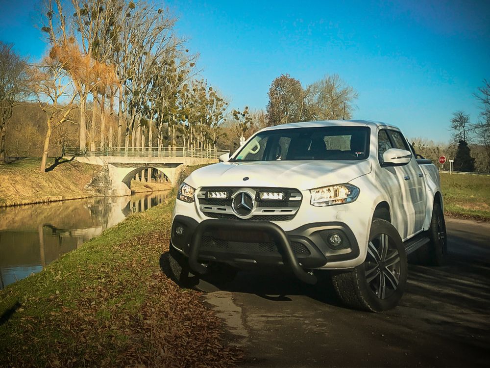 Mercedes X-Class (2017+) Grille Kit